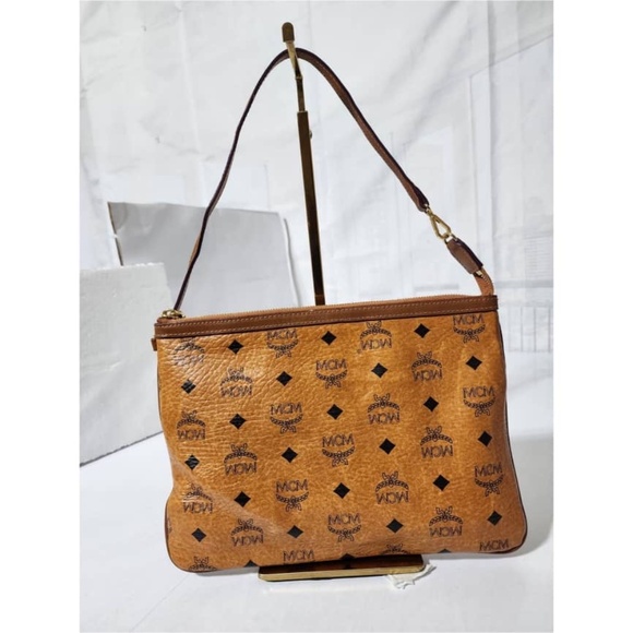 Authentic MCM Visetos Liz Shopper Tote Pochette Cognac - Picture 3 of 8
